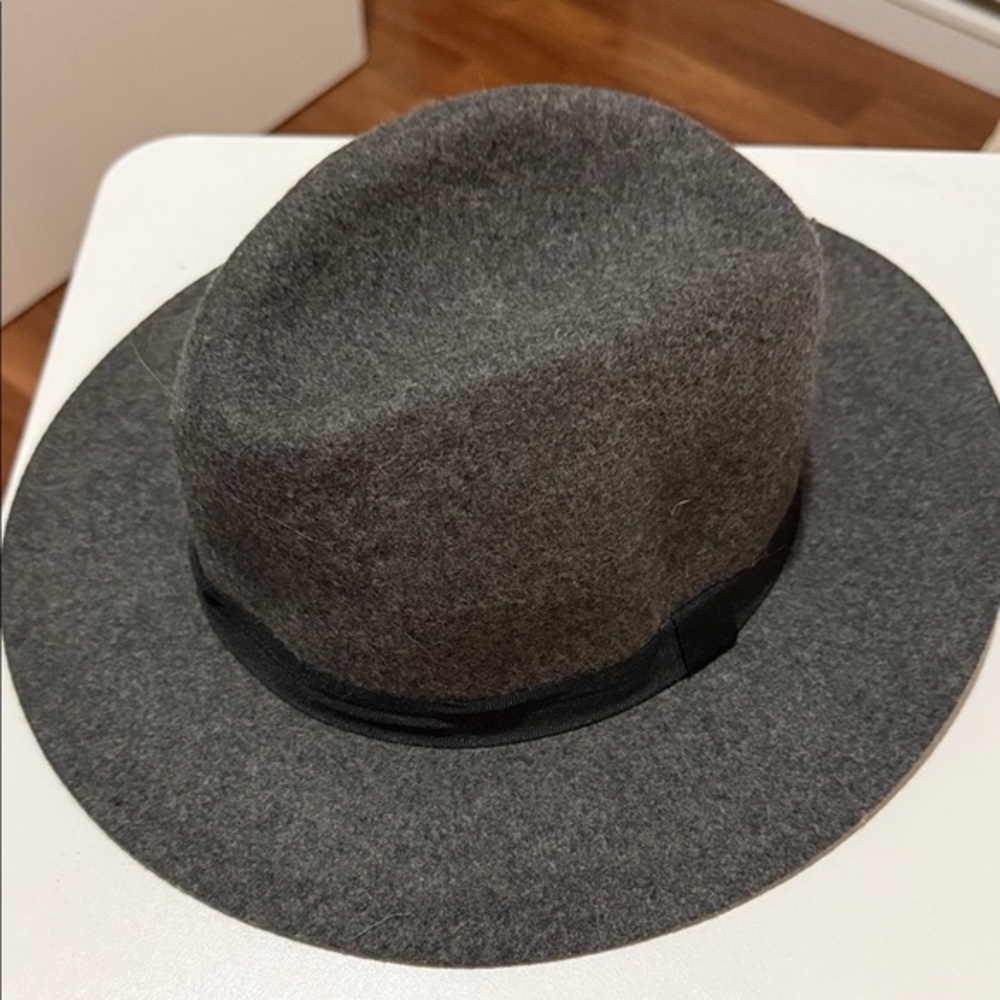 ⭐️H&M Gray Wool Fedora Hat